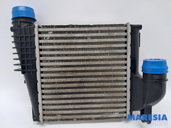 Usagé Intercooler Peugeot 308 (L3/L8/LB/LH/LP) 1.2 12V e-THP PureTech 130 Prix € 49,95 Règlement à la marge proposé par Maresia Parts