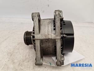 Dynamo van een Peugeot 208 I (CA/CC/CK/CL) 1.0 Vti 12V PureTech 2013