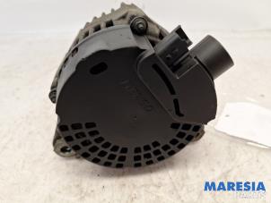 Dynamo van een Peugeot 208 I (CA/CC/CK/CL) 1.0 Vti 12V PureTech 2013