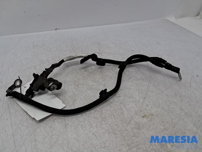 Begagnade Batterisensor Peugeot 208 I (CA/CC/CK/CL) 1.0 Vti 12V PureTech Pris € 25,00 Marginaltabell erbjuds av Maresia Parts