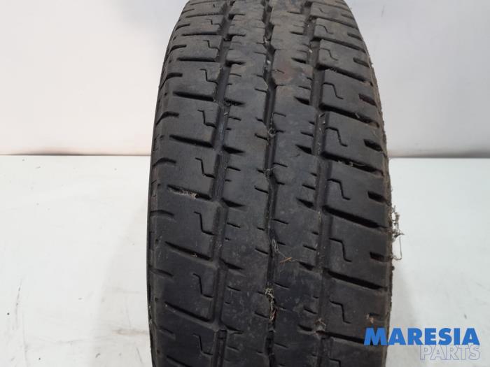 Begagnade Däck Citroen Jumper (U9) 2.2 HDi 130 Pris € 42,35 Inklusive moms erbjuds av Maresia Parts