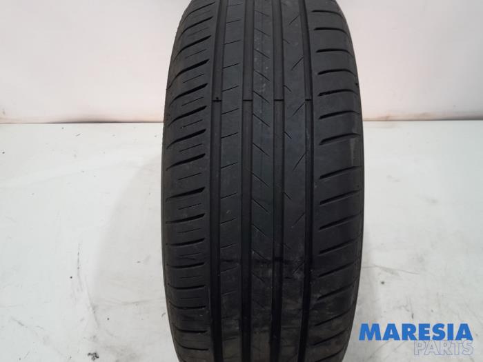 Begagnade Däck Citroen Berlingo Cinqspace, Multispace 1.6 VTi 95 16V Pris € 30,00 Marginaltabell erbjuds av Maresia Parts