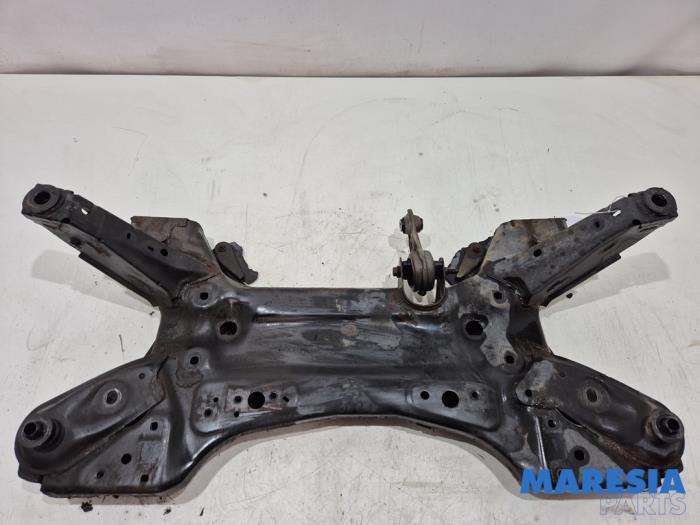 Usados Subchasis Opel Movano 2.3 CDTi 16V RWD Precio € 242,00 IVA incluido ofrecido por Maresia Parts