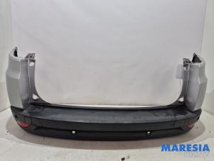 Begagnade Bakre stötfångare Renault Megane III Grandtour (KZ) 1.2 16V TCE 115 Pris € 210,00 Marginaltabell erbjuds av Maresia Parts