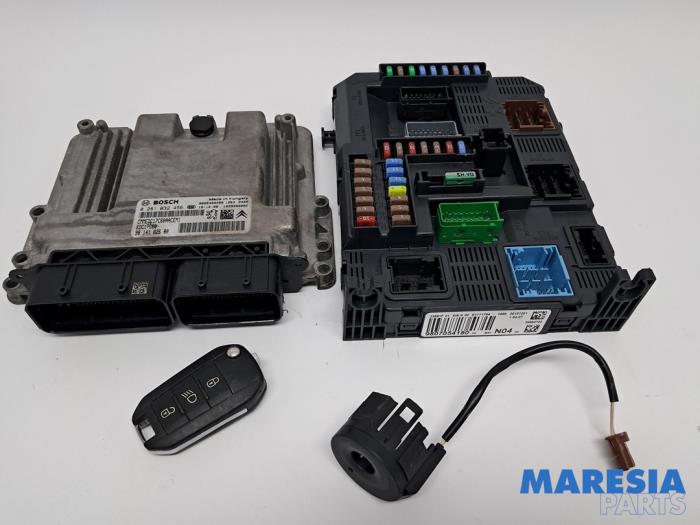 Used Engine management computer Peugeot 308 SW (L4/L9/LC/LJ/LR) 1.6 BlueHDi 120 Price € 299,00 Margin scheme offered by Maresia Parts