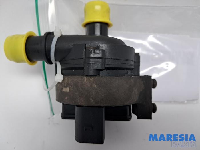 Begagnade Vattenpump Opel Movano 2.3 CDTi 16V RWD Pris € 30,25 Inklusive moms erbjuds av Maresia Parts