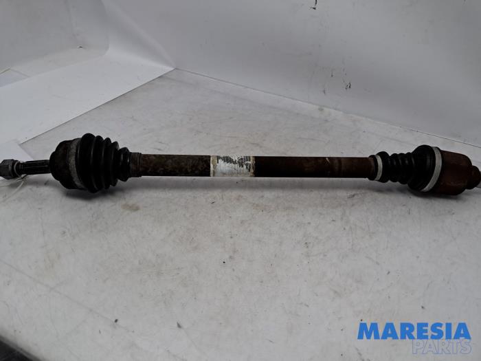 Gebrauchte Antriebswelle rechts vorne Peugeot 208 I (CA/CC/CK/CL) 1.4 16V Preis € 50,00 Margenregelung angeboten von Maresia Parts