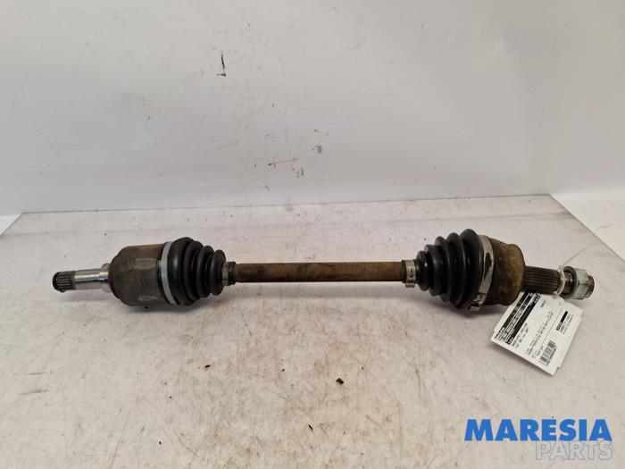 Gebrauchte Antriebswelle links vorne Fiat 500 (312) 1.4 16V Preis € 35,00 Margenregelung angeboten von Maresia Parts
