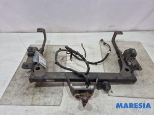 Usagé Attache remorque Renault Master III (MA/MB/MC/MD/MH/MF/MG/MH) 2.3 dCi 16V Prix € 211,74 Prix TTC proposé par Maresia Parts