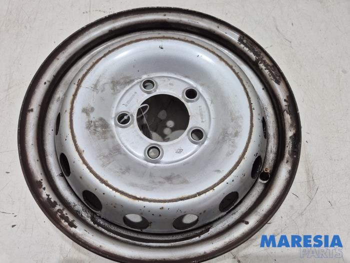 Używane Obrecz Renault Master III (MA/MB/MC/MD/MH/MF/MG/MH) 2.3 dCi 16V Cena € 42,35 Z VAT oferowane przez Maresia Parts