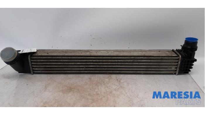 Usados Intercooler Renault Megane III Grandtour (KZ) 1.2 16V TCE 115 Precio € 30,00 Norma de margen ofrecido por Maresia Parts