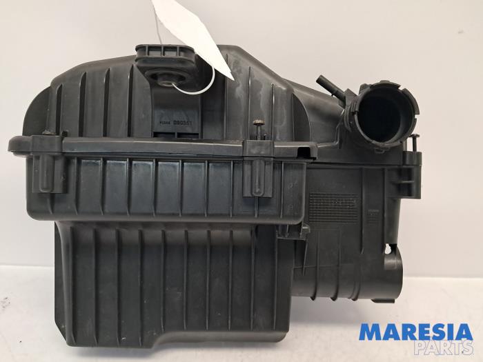 Begagnade Luftfilterhus Citroen C3 (SC) 1.0 Vti 68 12V Pris € 19,95 Marginaltabell erbjuds av Maresia Parts
