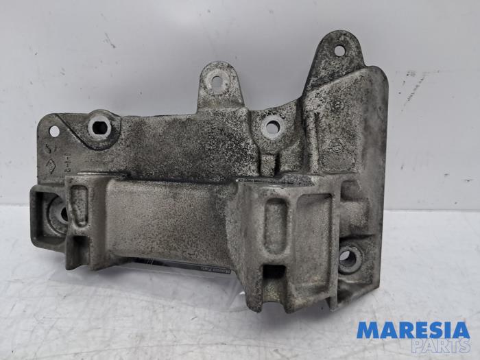 Gebrauchte Dynamostütze oben Renault Grand Scénic III (JZ) 1.4 16V TCe 130 Preis € 25,00 Margenregelung angeboten von Maresia Parts