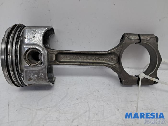 Gebrauchte Pleuelstange Renault Grand Scénic III (JZ) 1.4 16V TCe 130 Preis € 65,00 Margenregelung angeboten von Maresia Parts