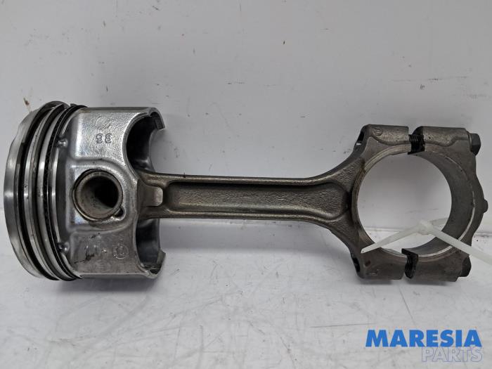 Gebrauchte Pleuelstange Renault Grand Scénic III (JZ) 1.4 16V TCe 130 Preis € 65,00 Margenregelung angeboten von Maresia Parts