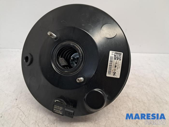Usagé Servo frein Renault Twingo III (AH) 1.0 SCe 70 12V Prix € 105,00 Règlement à la marge proposé par Maresia Parts