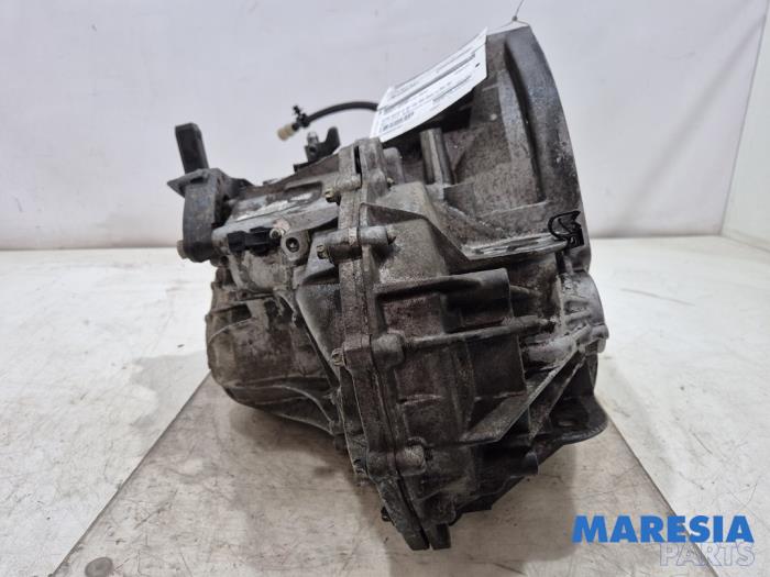 Gebrauchte Getriebe Renault Master III (FV) 2.3 dCi 170 16V FWD Preis € 1.087,79 Mit Mehrwertsteuer angeboten von Maresia Parts