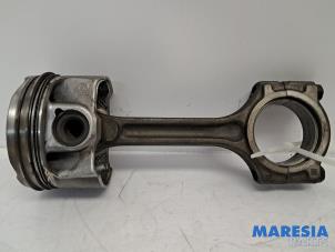 Begagnade Vevstake Renault Megane III Grandtour (KZ) 1.2 16V TCE 115 Pris € 60,00 Marginaltabell erbjuds av Maresia Parts