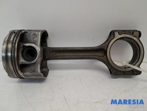 Begagnade Vevstake Renault Megane III Grandtour (KZ) 1.2 16V TCE 115 Pris € 60,00 Marginaltabell erbjuds av Maresia Parts