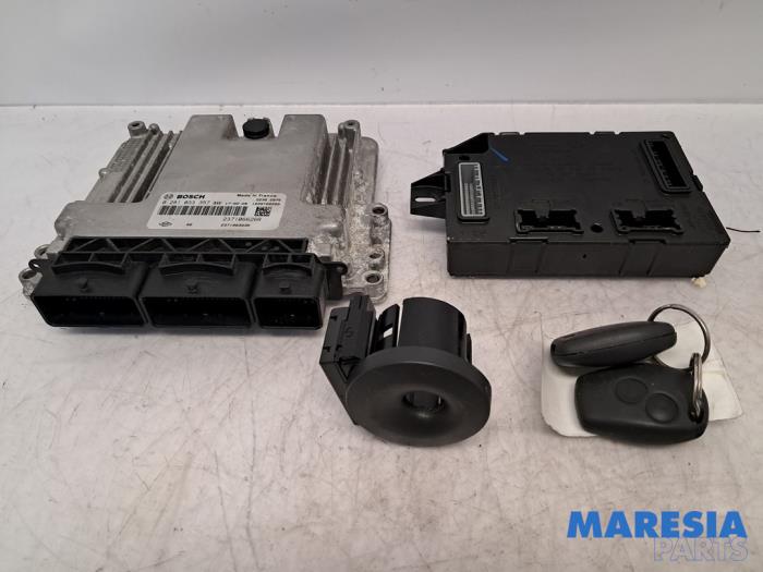 Used Engine management computer Nissan NV 300 1.6 dCi 95 Price € 571,73 Inclusive VAT offered by Maresia Parts