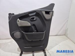 Begagnade Dörrlist, 2-dörrars, höger Renault Master III (FV) 2.3 dCi 170 16V FWD Pris € 157,29 Inklusive moms erbjuds av Maresia Parts