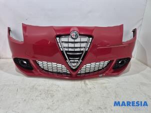 Używane Zderzak przedni Alfa Romeo Giulietta (940) 1.4 TB 16V MultiAir Cena € 150,00 Procedura marży oferowane przez Maresia Parts