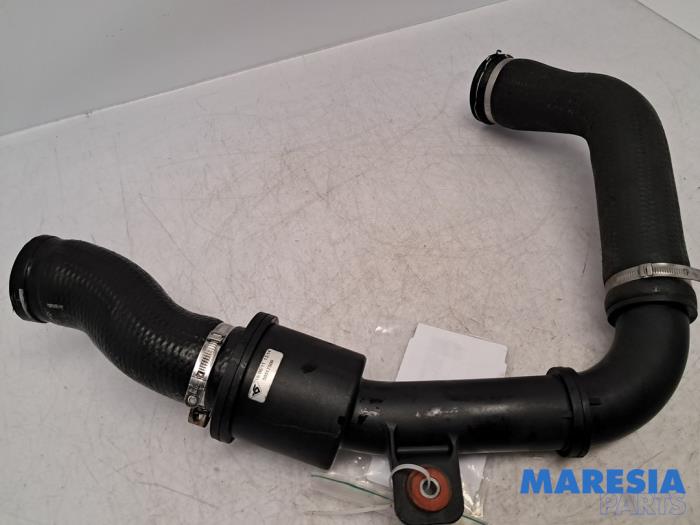 Gebrauchte Intercooler Schlauch Alfa Romeo Giulietta (940) 1.4 TB 16V MultiAir Preis € 44,99 Margenregelung angeboten von Maresia Parts