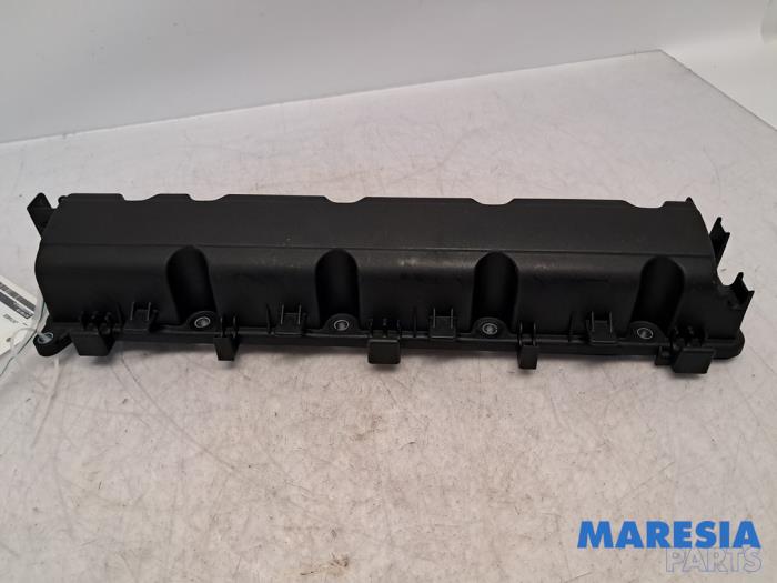 Usagé Couvercle soupapes Peugeot 307 SW (3H) 2.0 16V Prix € 25,00 Règlement à la marge proposé par Maresia Parts