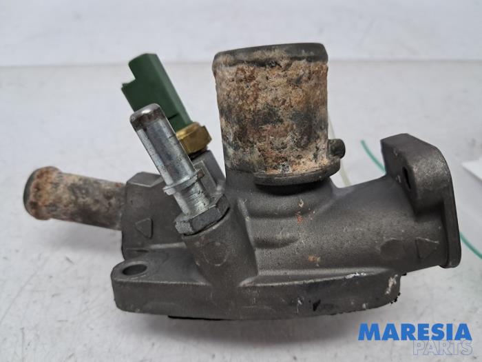 Begagnade Termostathus Alfa Romeo Giulietta (940) 1.4 TB 16V MultiAir Pris € 30,00 Marginaltabell erbjuds av Maresia Parts