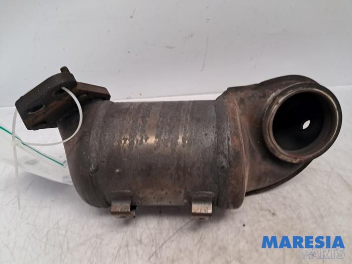 Usagé Catalyseur Alfa Romeo 159 Sportwagon (939BX) 1.8 TBi 16V Prix € 345,00 Règlement à la marge proposé par Maresia Parts