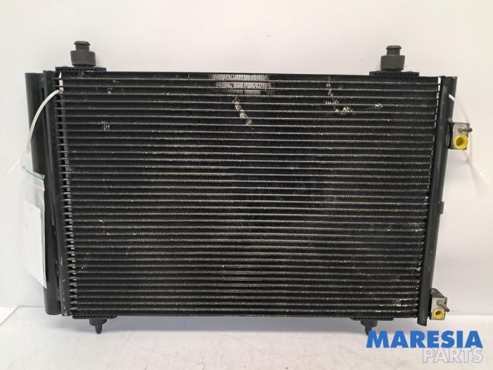 Usagé Condenseur de climatisation Peugeot 307 SW (3H) 2.0 16V Prix € 35,00 Règlement à la marge proposé par Maresia Parts