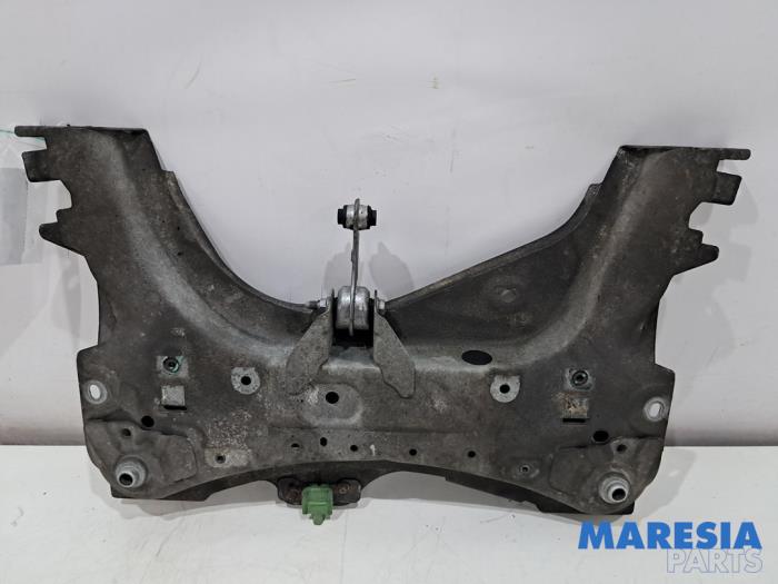 Begagnade Underram Renault Clio IV (5R) 0.9 Energy TCE 90 12V Pris € 50,00 Marginaltabell erbjuds av Maresia Parts