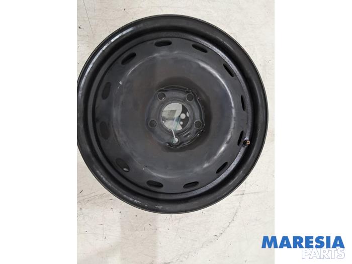 Używane Obrecz Renault Trafic (1FL/2FL/3FL/4FL) 1.6 dCi 125 Twin Turbo Cena € 36,30 Z VAT oferowane przez Maresia Parts
