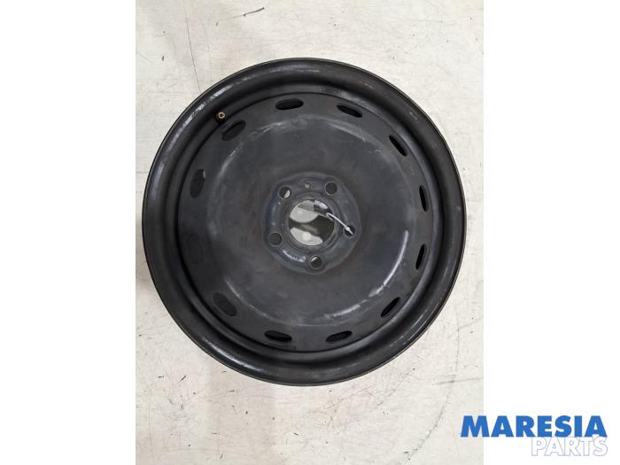 Używane Obrecz Renault Trafic (1FL/2FL/3FL/4FL) 1.6 dCi 125 Twin Turbo Cena € 36,30 Z VAT oferowane przez Maresia Parts