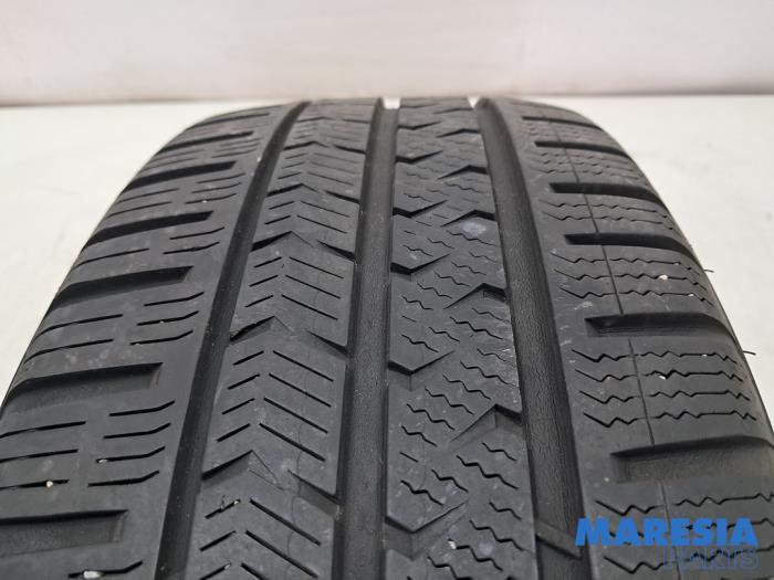 Używane Opona Renault Zoé (AG) R90 Cena € 22,50 Procedura marży oferowane przez Maresia Parts