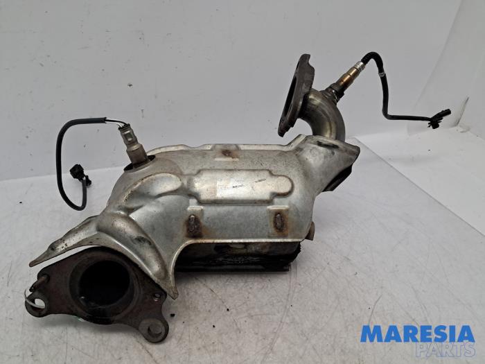 Używane Katalizator Renault Clio IV (5R) 0.9 Energy TCE 90 12V Cena € 149,95 Procedura marży oferowane przez Maresia Parts