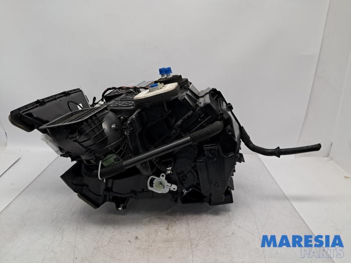Gebrauchte Heizgehäuse Renault Trafic (1FL/2FL/3FL/4FL) 1.6 dCi 125 Twin Turbo Preis € 361,79 Mit Mehrwertsteuer angeboten von Maresia Parts
