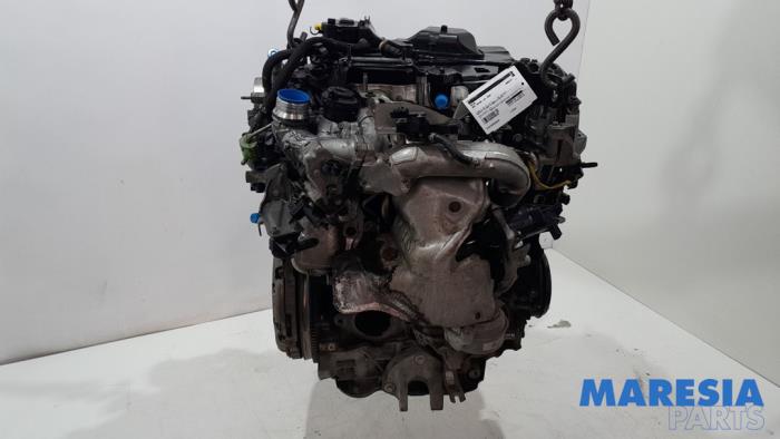 Engine from a Opel Movano 2.3 CDTi 16V FWD 2020