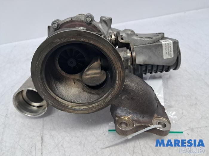 Używane Turbo Peugeot 5008 II (M4/MC/MJ/MR) 1.2 12V e-THP PureTech 130 Cena € 249,00 Procedura marży oferowane przez Maresia Parts