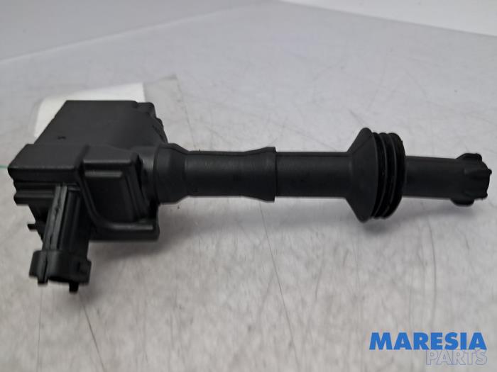 Usagé Broche bobine Peugeot 5008 II (M4/MC/MJ/MR) 1.2 12V e-THP PureTech 130 Prix € 14,99 Règlement à la marge proposé par Maresia Parts