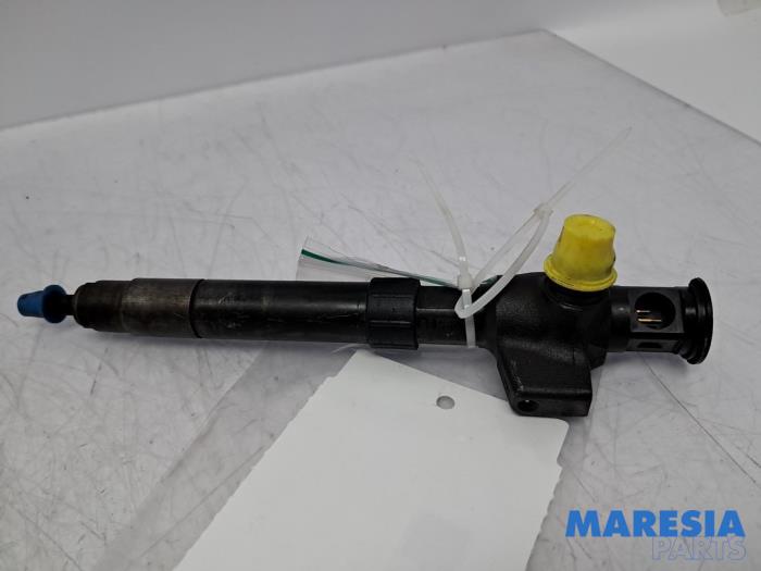 Usagé Injecteurs Citroen Jumpy 2.0 Blue HDI 180 Prix € 121,00 Prix TTC proposé par Maresia Parts