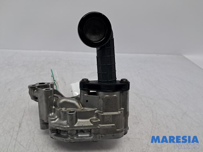 Gebrauchte Ölpumpe Citroen Jumpy 2.0 Blue HDI 180 Preis € 151,25 Mit Mehrwertsteuer angeboten von Maresia Parts
