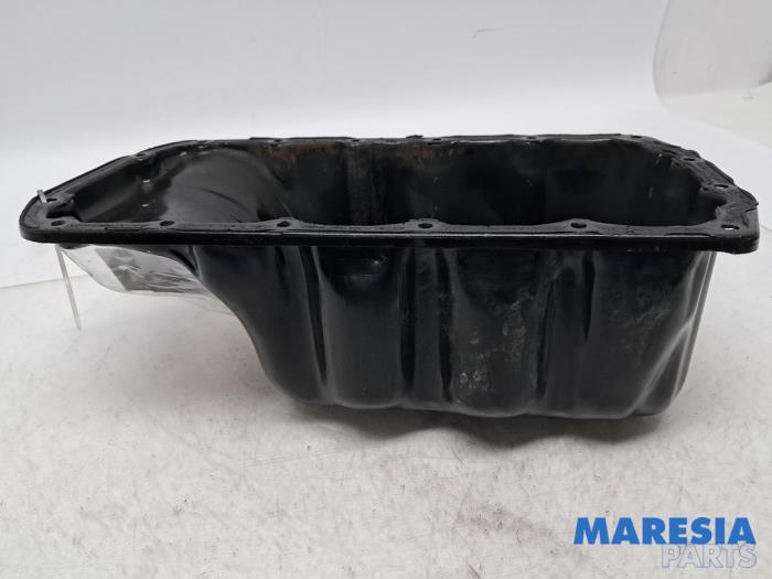 Usagé Couvercle carter Citroen DS3 Cabrio (SB) 1.6 16V VTS THP Prix € 24,99 Règlement à la marge proposé par Maresia Parts