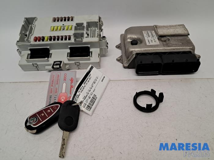 Used Engine management computer Alfa Romeo Giulietta (940) 1.4 TB 16V MultiAir Price € 380,00 Margin scheme offered by Maresia Parts
