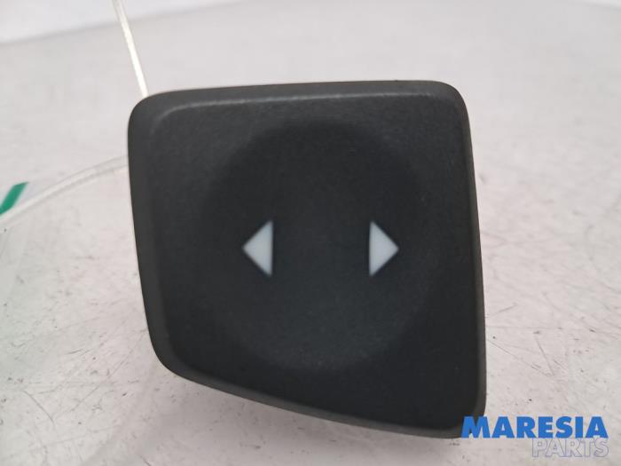 Usados Interruptor de ventanilla eléctrica Fiat 500 (312) 1.2 Precio € 10,00 Norma de margen ofrecido por Maresia Parts