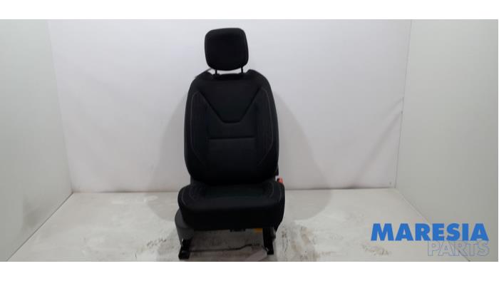 Gebrauchte Sitz rechts Renault Clio IV Estate/Grandtour (7R) 0.9 Energy TCE 90 12V Preis € 129,00 Margenregelung angeboten von Maresia Parts