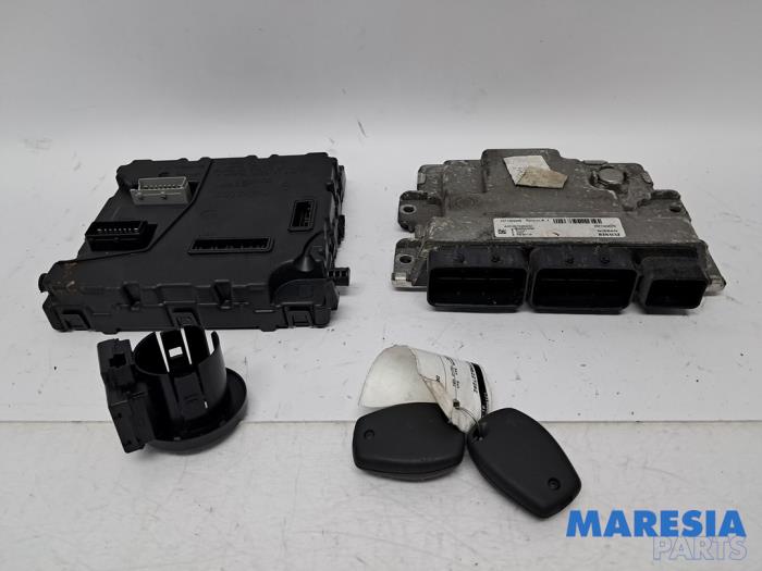 Used Engine management computer Opel Movano 2.3 CDTi 16V FWD Price € 544,50 Inclusive VAT offered by Maresia Parts