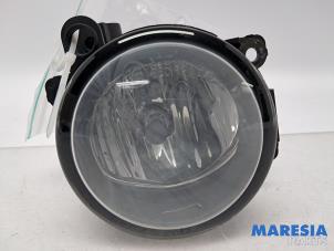 Used Fog light, front right Renault Clio IV Estate/Grandtour (7R) 0.9 Energy TCE 90 12V Price € 19,99 Margin scheme offered by Maresia Parts