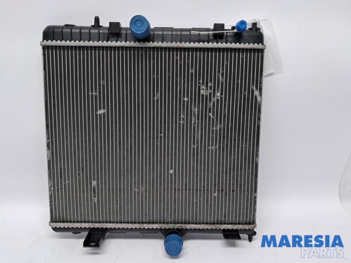 Usagé Radiateur Peugeot 3008 I (0U/HU) 2.0 HYbrid4 16V Prix € 34,99 Règlement à la marge proposé par Maresia Parts