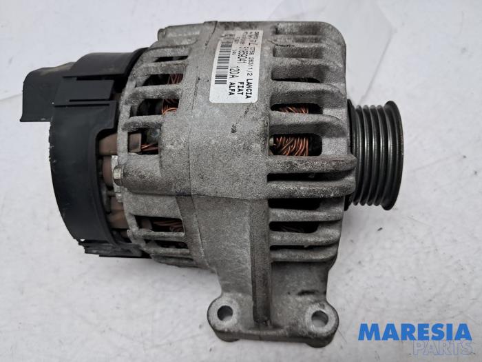 Begagnade Dynamo Fiat 500C (312) 1.2 69 Pris € 40,00 Marginaltabell erbjuds av Maresia Parts